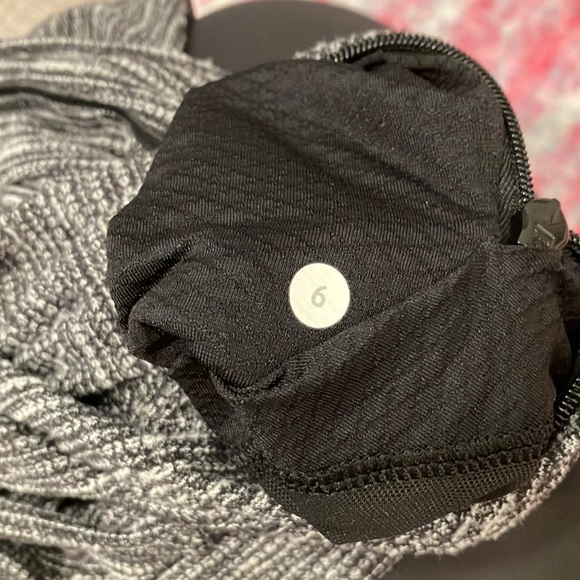 Lululemon Think Fast Pullover Coco Pique Black / Black - Picture 6 of 16